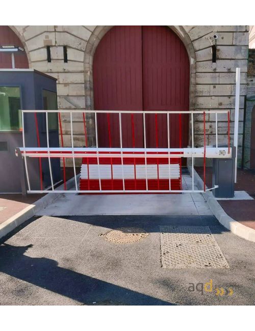 Obstáculo escamoteable de alta seguridad para accesos RB90-C65
