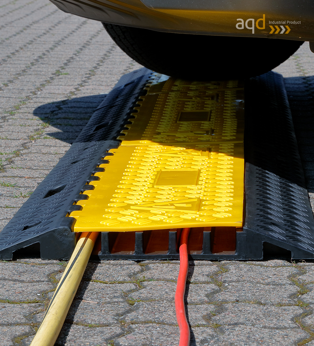 protector-pasacables-tapa-d